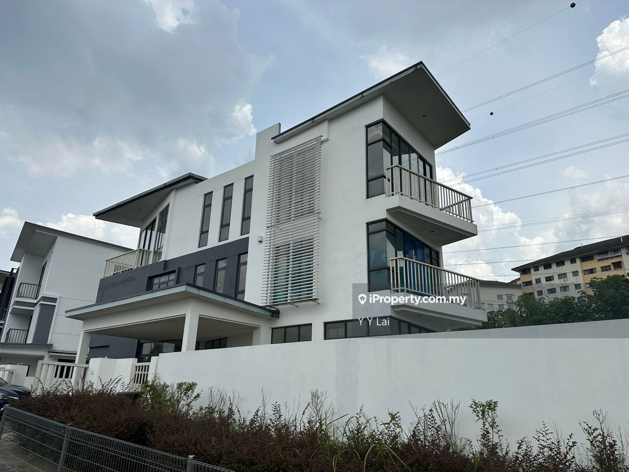 The Mines Villa Seri Kembangan Balakong Corner Lot Bungalow