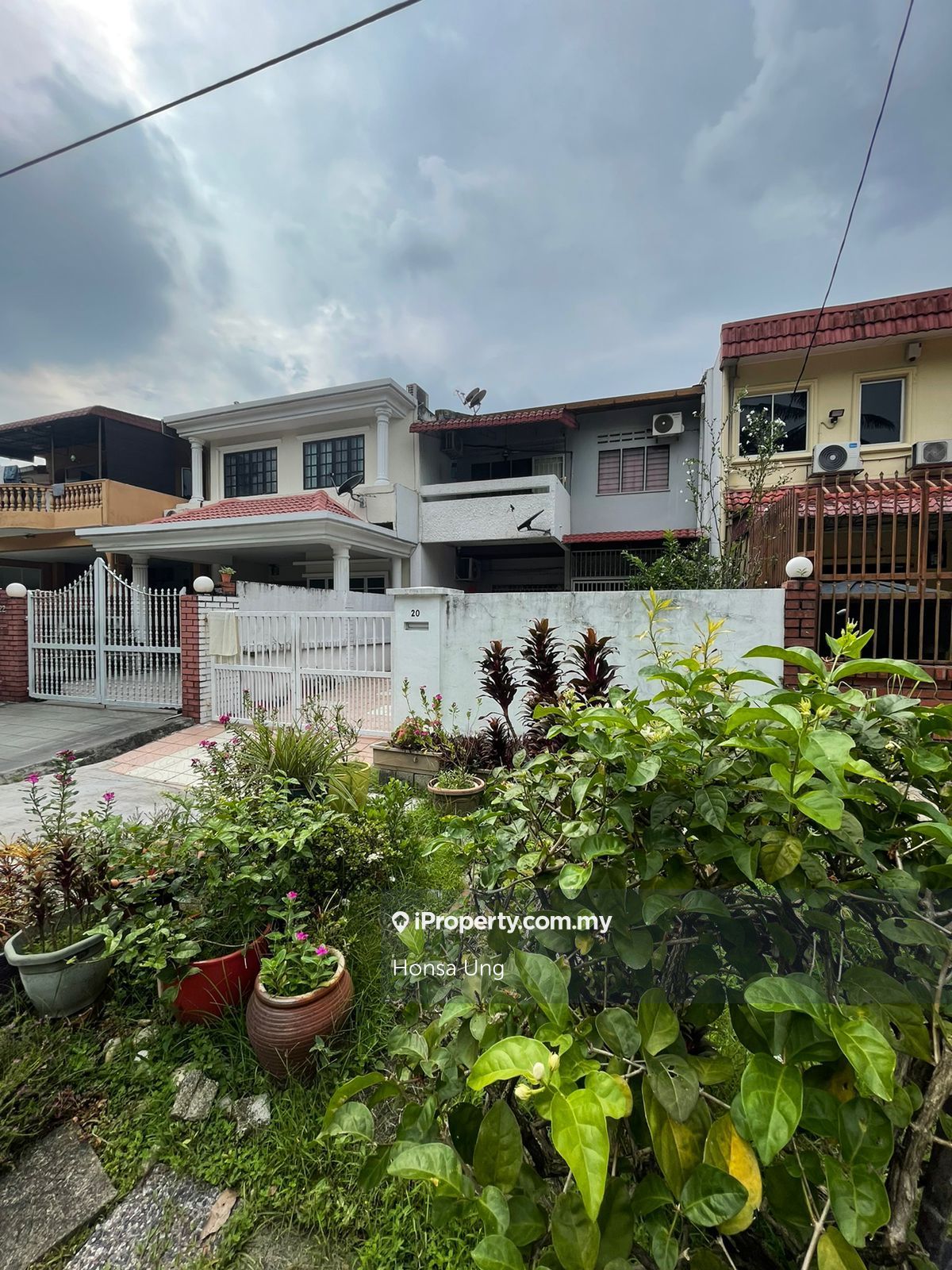 Subang Jaya Intermediate 2 Sty Terrace Link House 4 Bedrooms For Sale