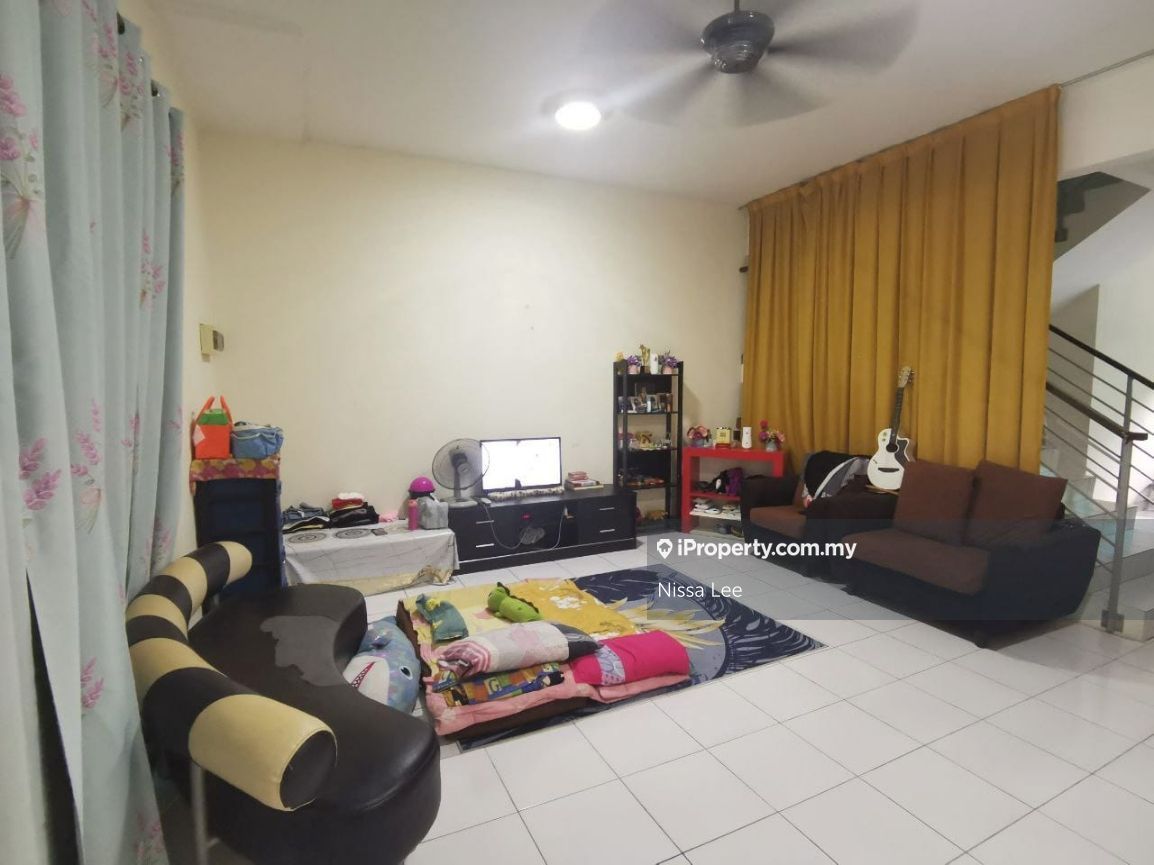 Taman Putri Kulai Kulai Intermediate Sty Terrace Link House