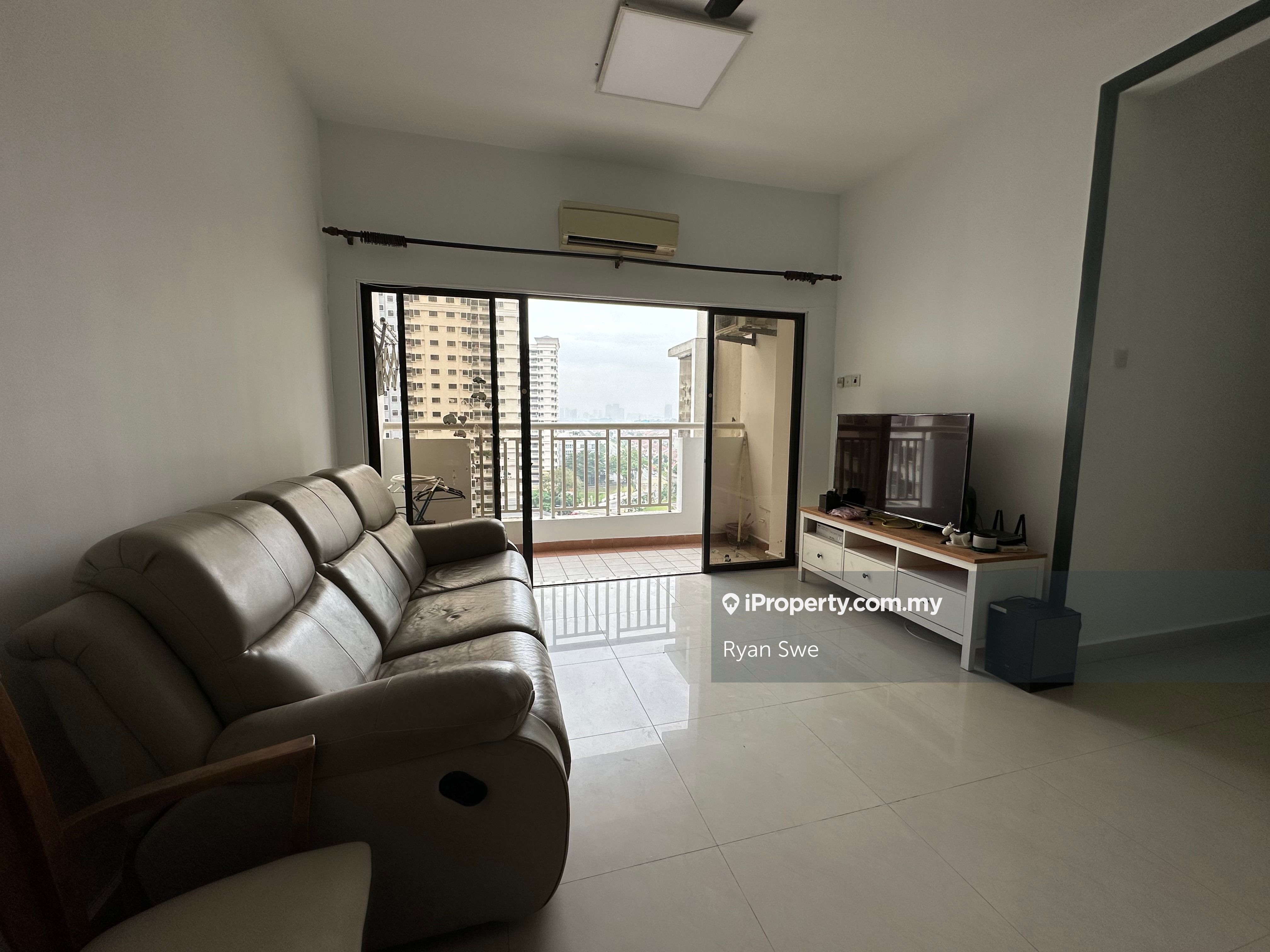 Pelangi Utama Corner Lot Condominium Bedrooms For Rent In Bandar