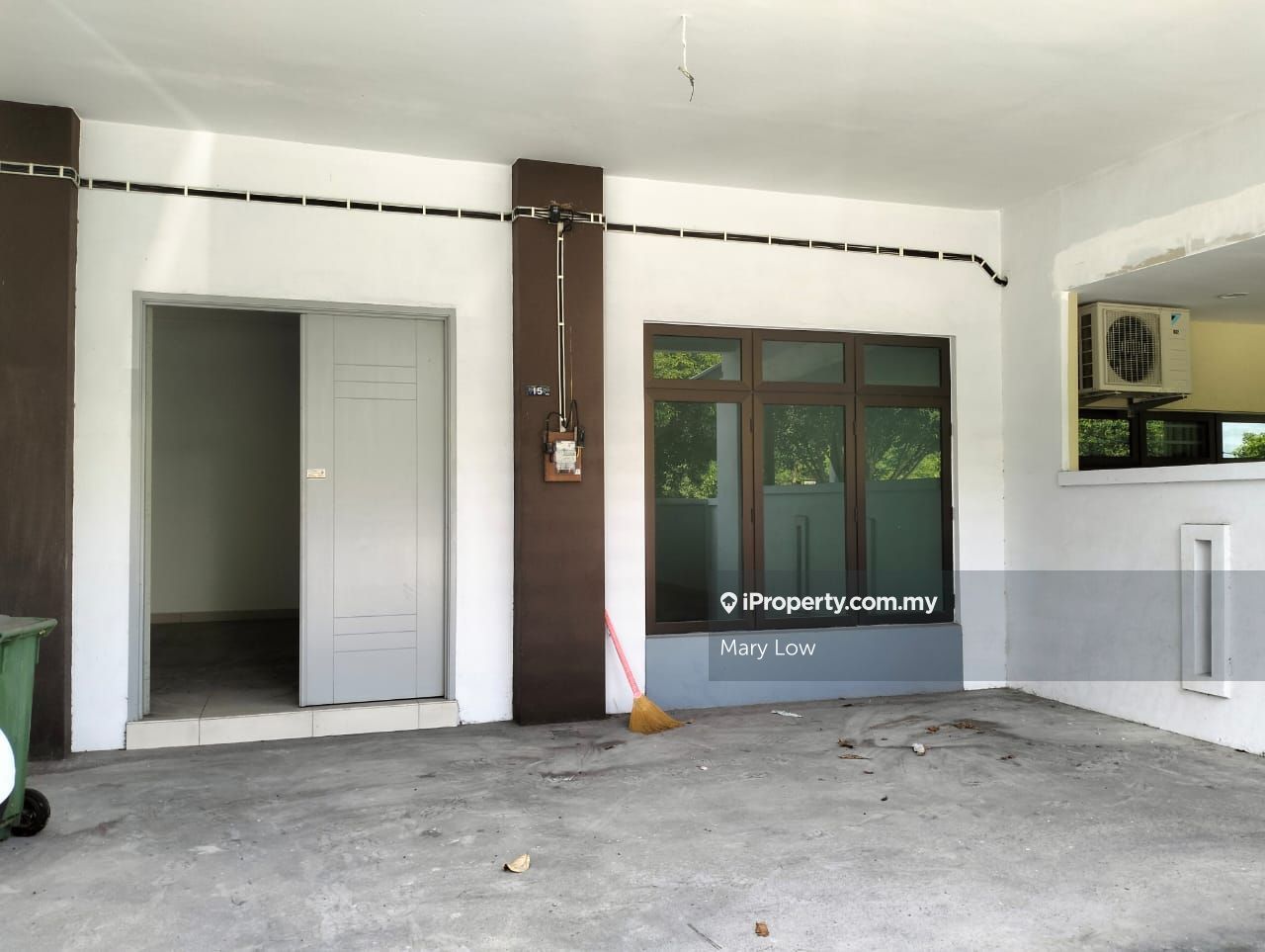 Freehold Double Storey Terrace Taman Cheng Setia Cheng For Sale