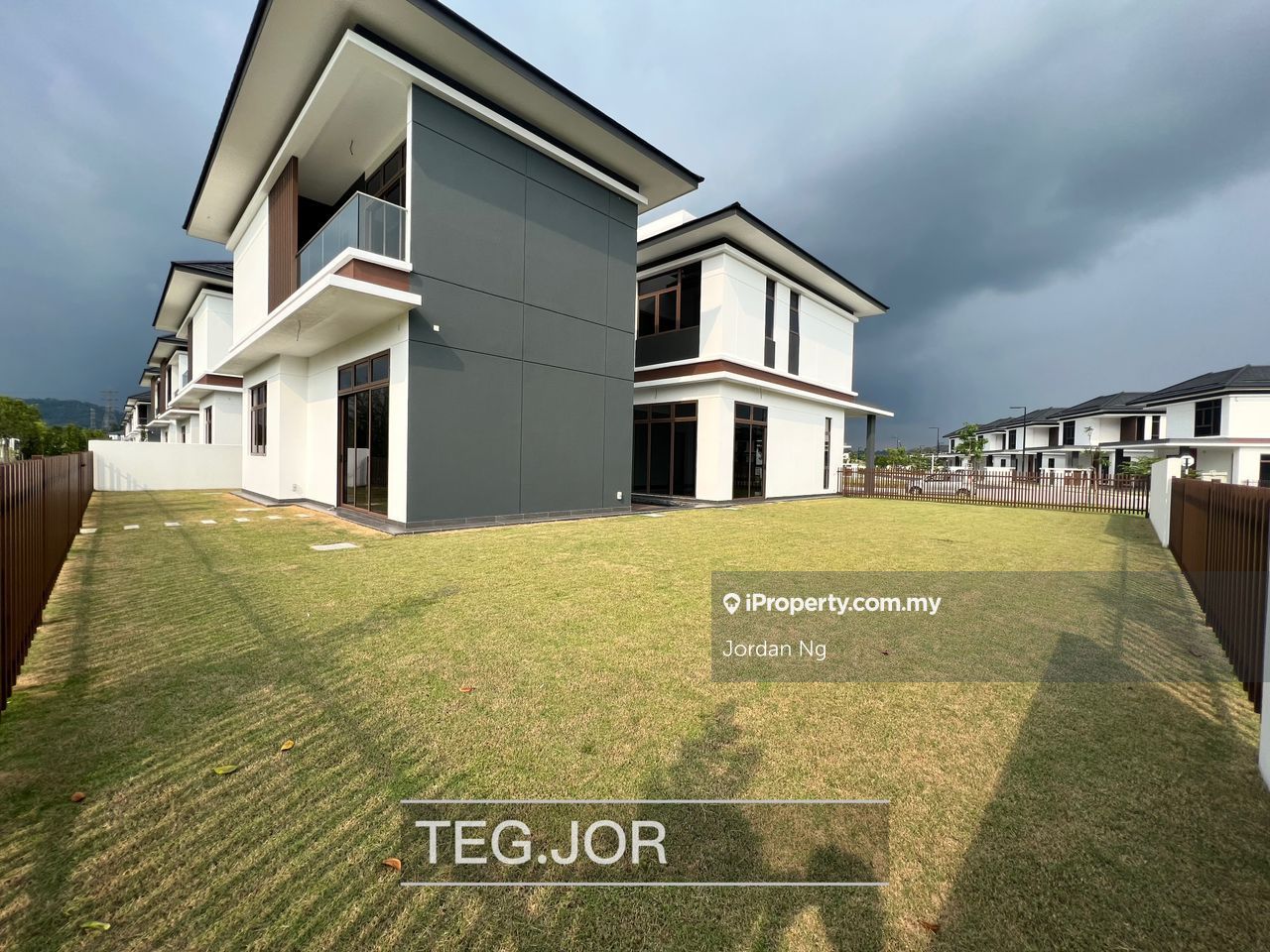 Cora Eco Ardence 76x95 Bungalow Corner Setia Alam For Sale