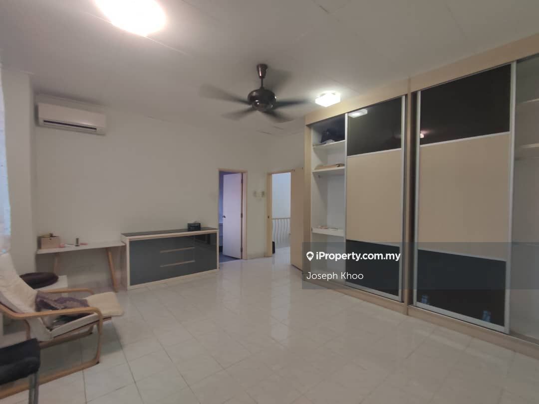 Sri Suria Storey Bukit Rimau X Kota Kemuning For Sale