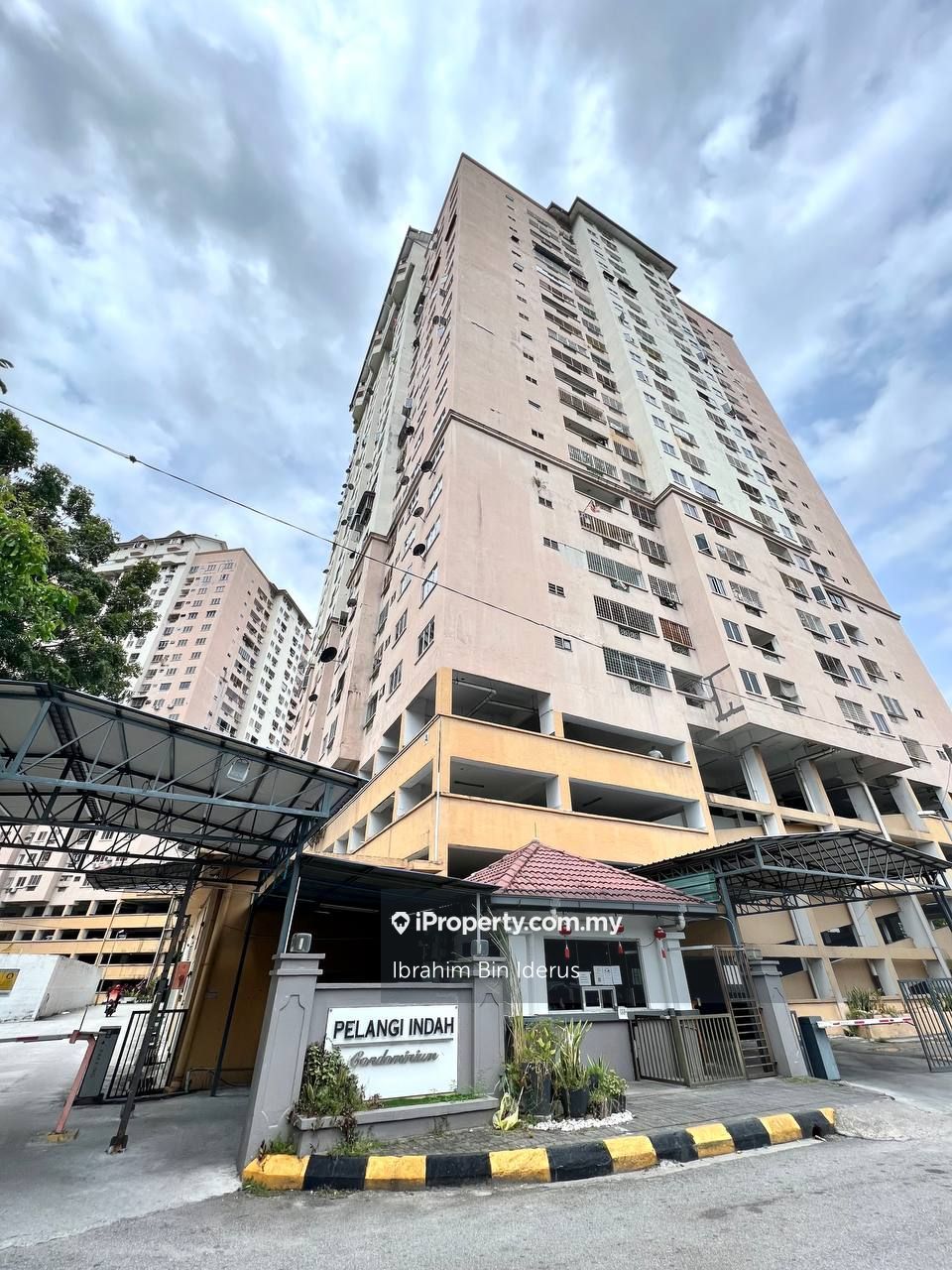 Pelangi Indah Condominium Intermediate Condominium Bedrooms For Sale