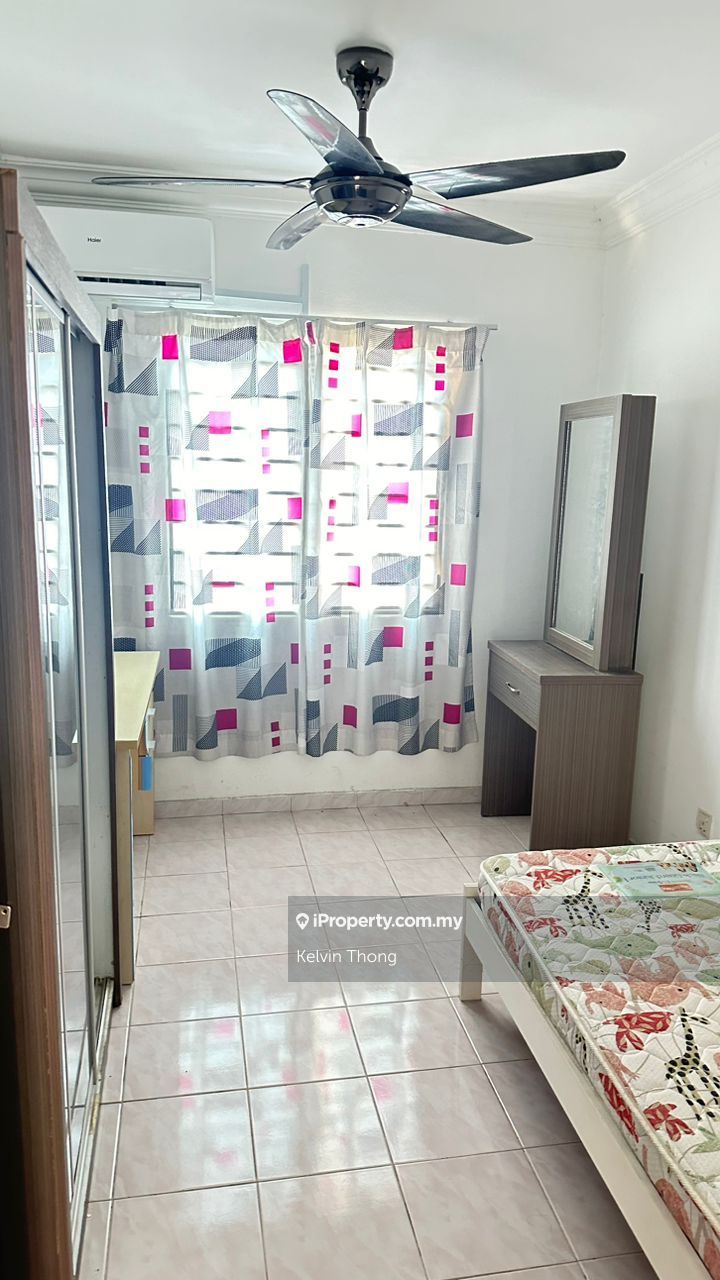 Pangsapuri Seri Pinang Taman Bukit Serdang Seri Kembangan For Sale