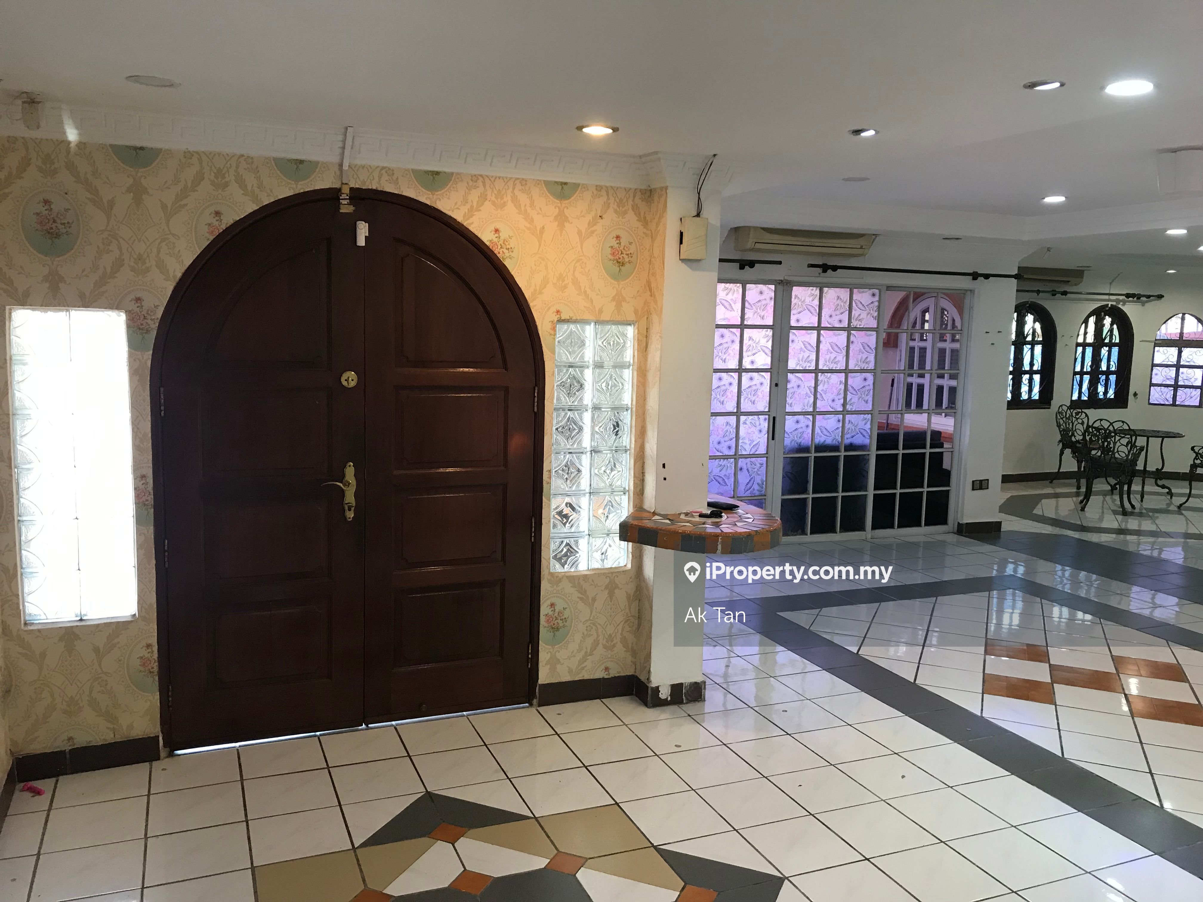 Subang Jaya USJ Corner Lot 2 Sty Terrace Link House 4 Bedrooms For