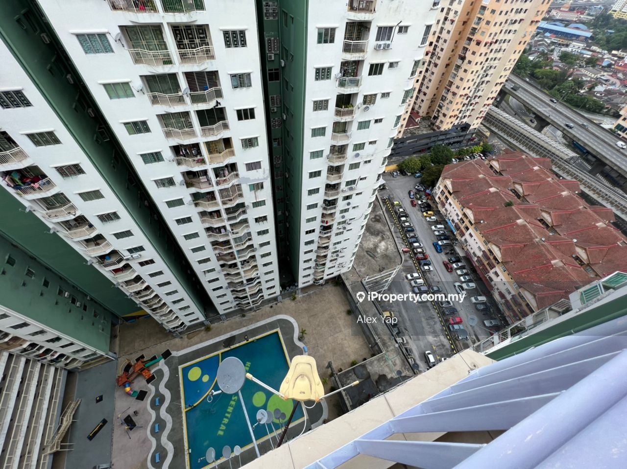 Kepong Sentral Condominium Intermediate Condominium 3 Bedrooms For Sale