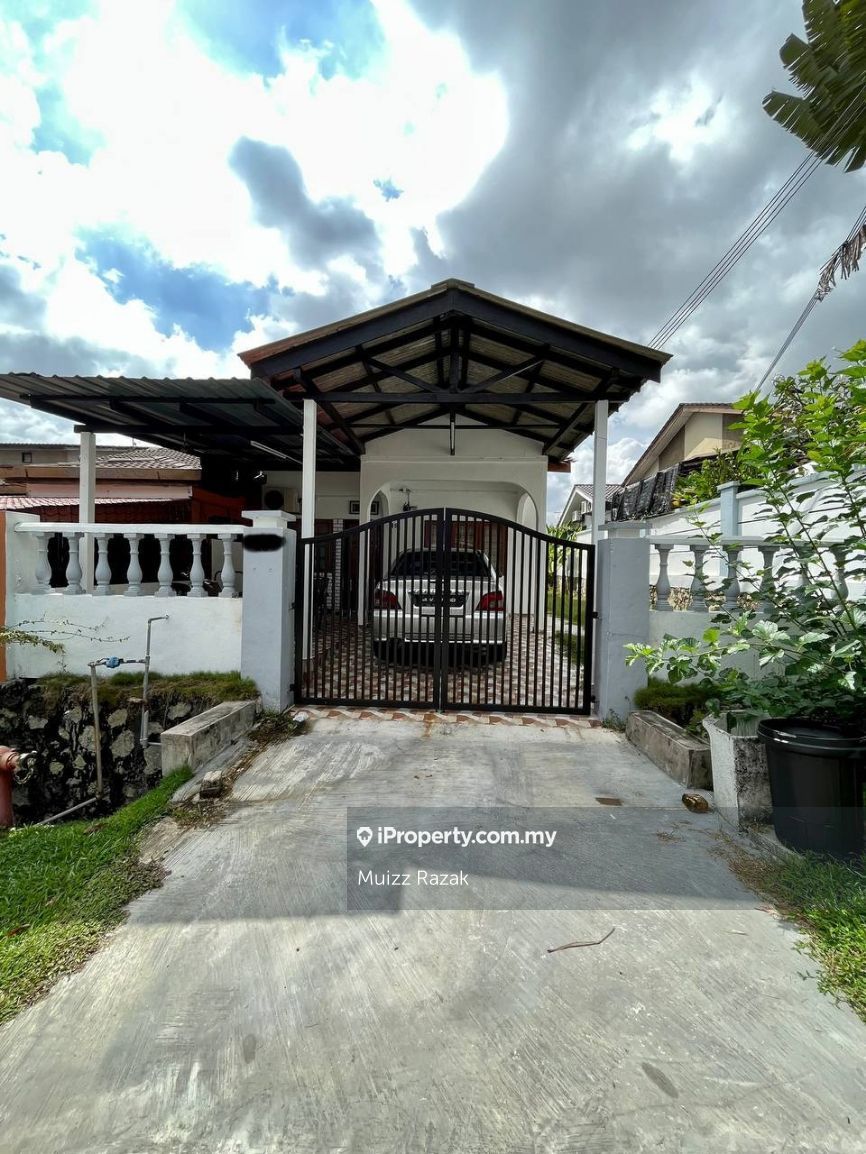 Taman Bukit Mewah Kajang End Lot 1 Sty Terrace Link House 3 Bedrooms