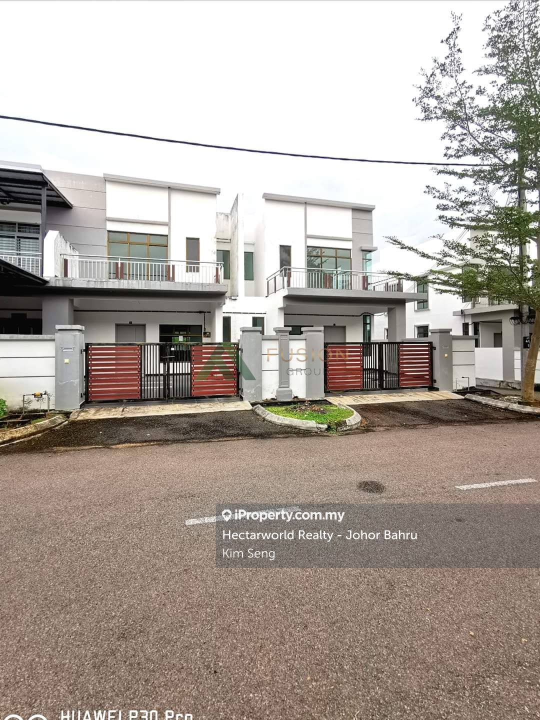 Taman Mengkibol Double Storey Kluang Intermediate Sty Terrace Link