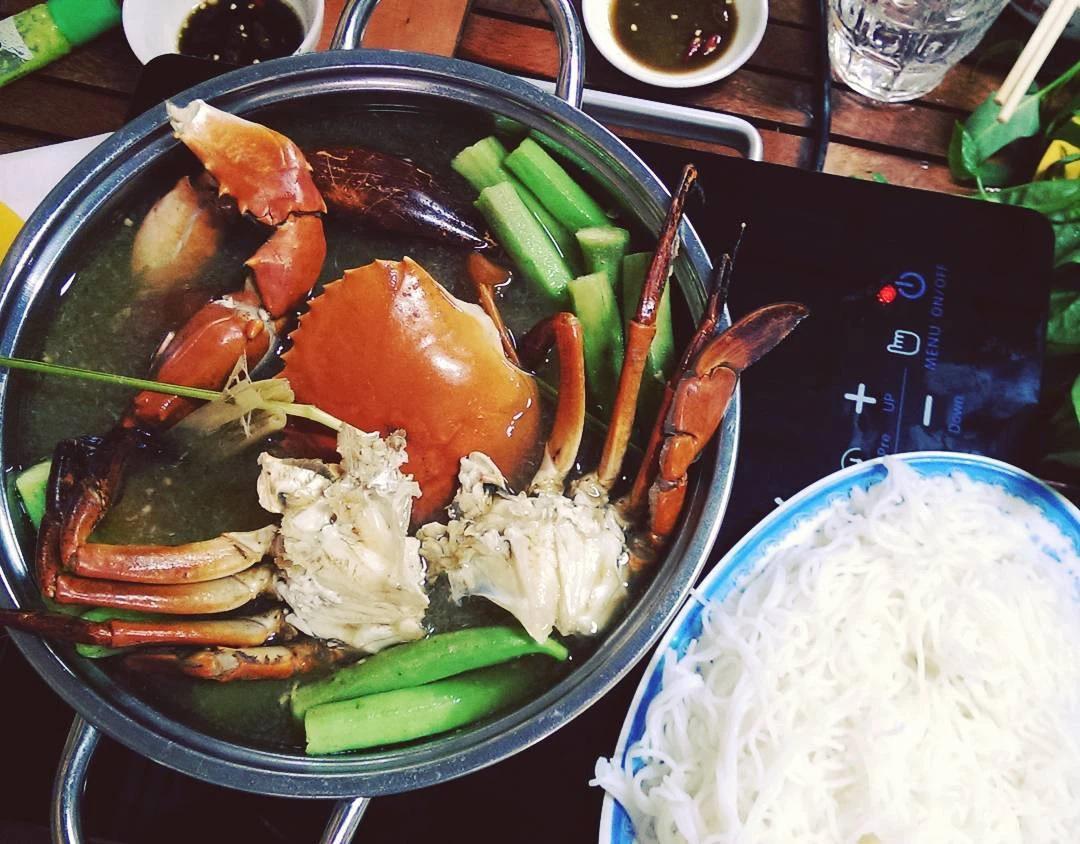 Lẩu cua Khôi
