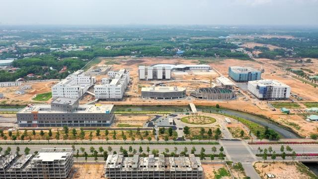 đất sân bay long thành