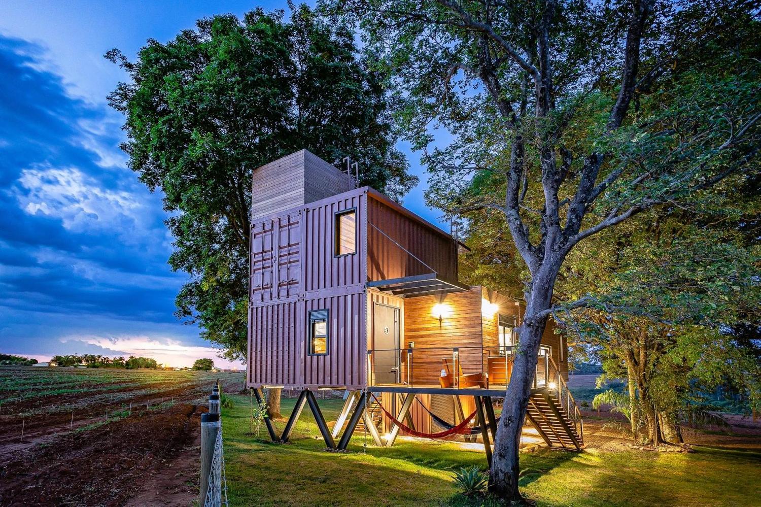 mẫu nhà container đẹp trong rừng