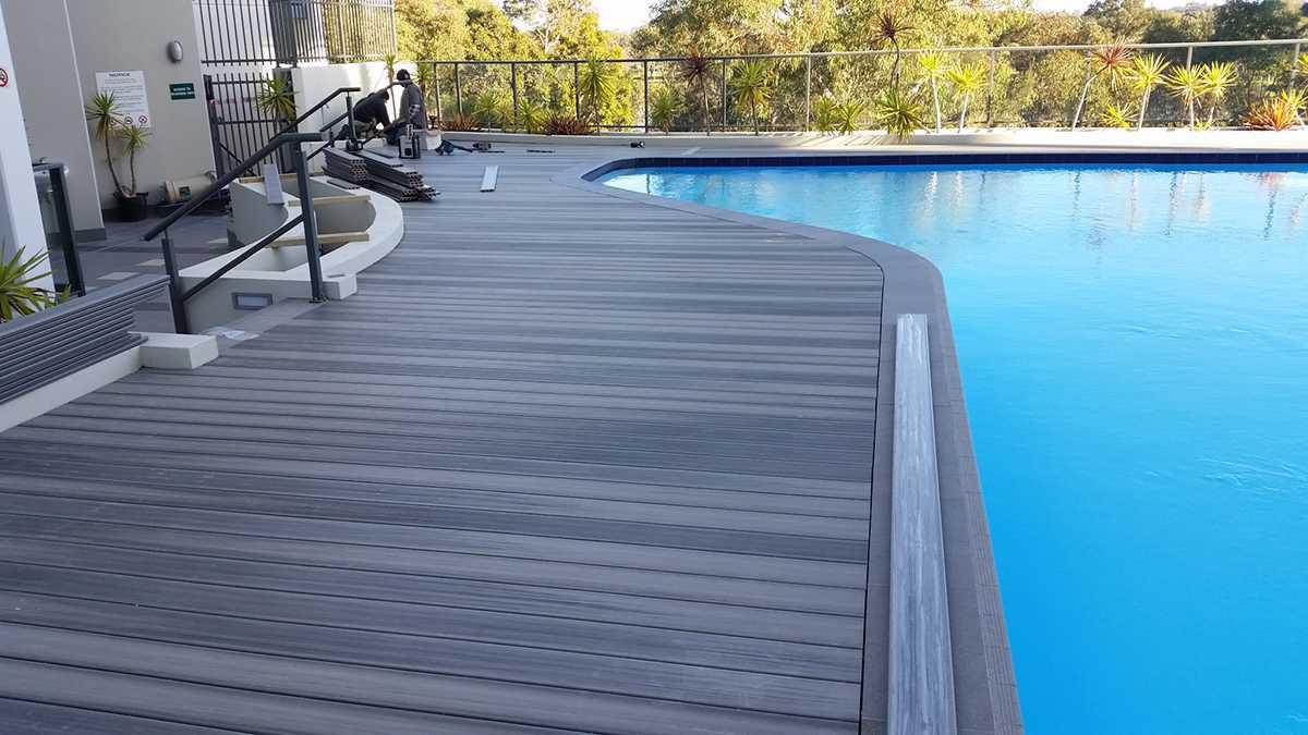 Gỗ nhựa kết hợp nhiều ưu điểm của gỗ tự nhiên và nhựa PVC