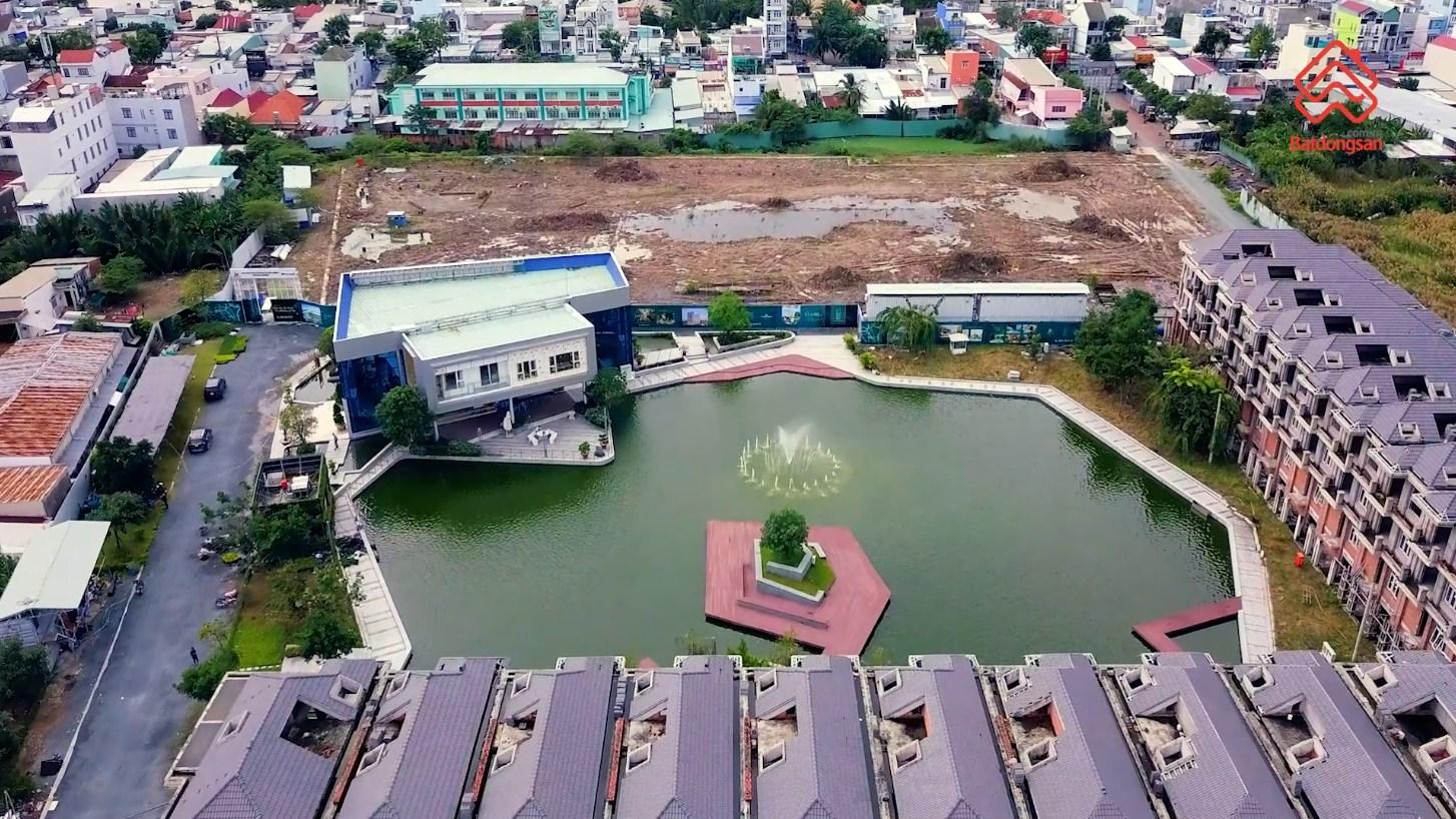 Hồ điều hòa nội khu dự án The Peak Garden