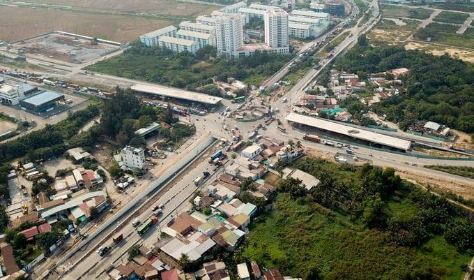 Thông Xe Hầm Chui Mỹ Thủy