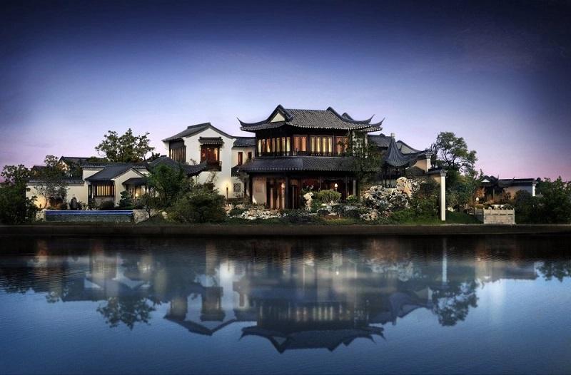 Biệt phủ bao gồm cả một tổ hợp công trình