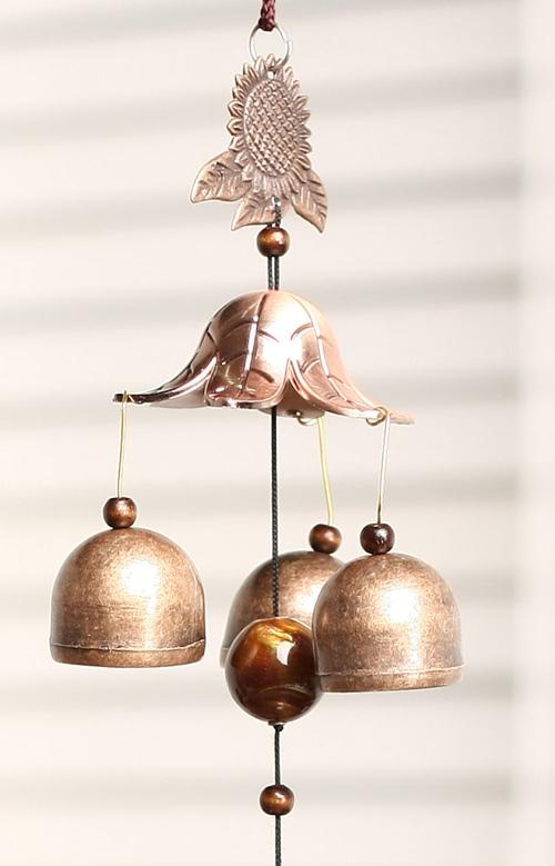 Chuông gió bằng kim loại