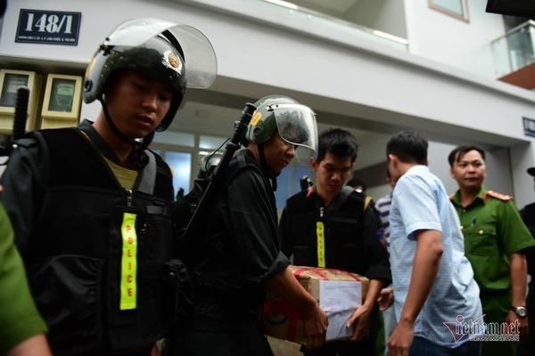 khám xét trụ sở, các công ty con của địa ốc Alibaba