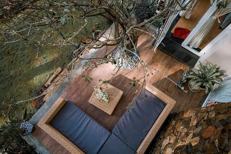 Nhà giữa đồi thông Đà Lạt