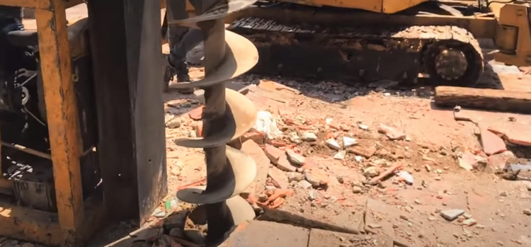 Ép cọc neo trong thi công nhà phố