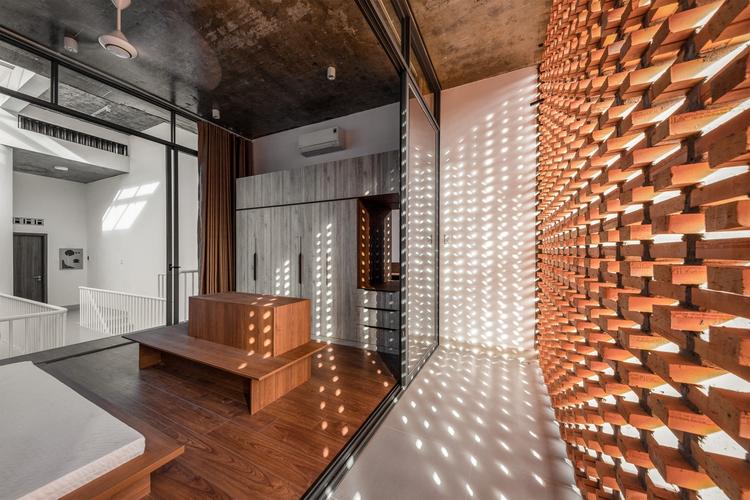 cửa trượt kính