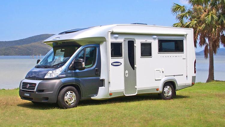 Mô hình nhà di động trong xe