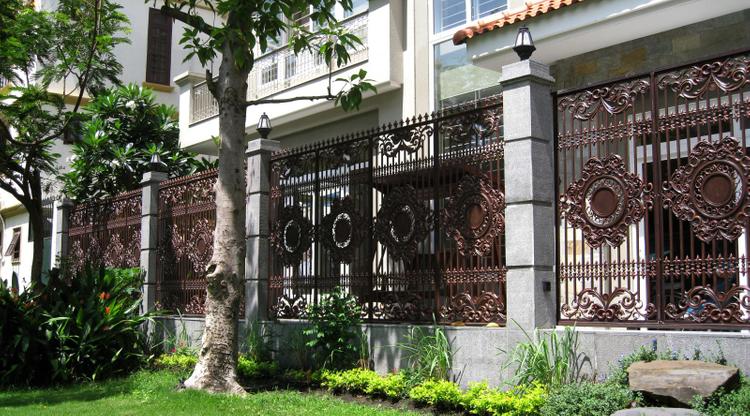hàng rào bằng sắt đẹp