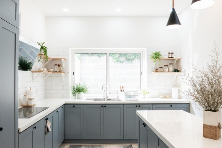 Căn bếp được thiết kế theo phong cách tối giản