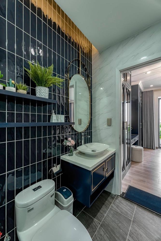 phòng vệ sinh trong phòng ngủ master