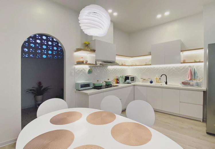 Tường gạch bông gió vừa lấy sáng và thông gió tốt hơn, vừa tăng hiệu quả thẩm mỹ của ngôi nhà.