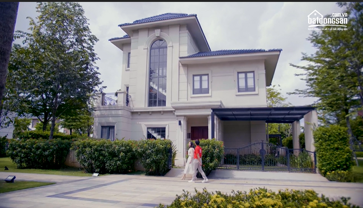 Nhà mẫu biệt thự đơn lập phong cách Pháp tại Swan Bay