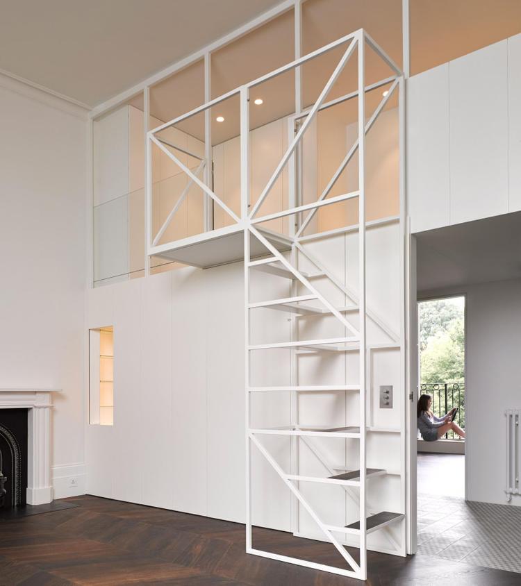 Một mẫu cầu thang gác lửng giá rẻ