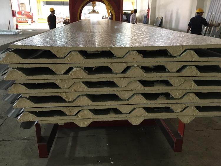 Tôn cách nhiệt 3 lớp