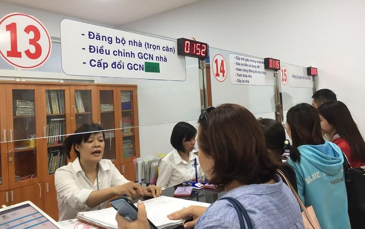 Các giao dịch chuyển nhượng đất nông nghiệp đều phải làm thủ tục đăng ký biến động đất đai