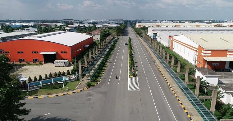 Khu công nghiệp phát triển dày đặc, mang lại lợi thế cho bất động sản Tân Uyên.
