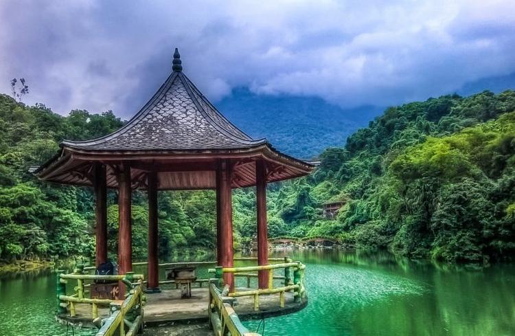 nhà vọng lâu thiên sơn suối ngà