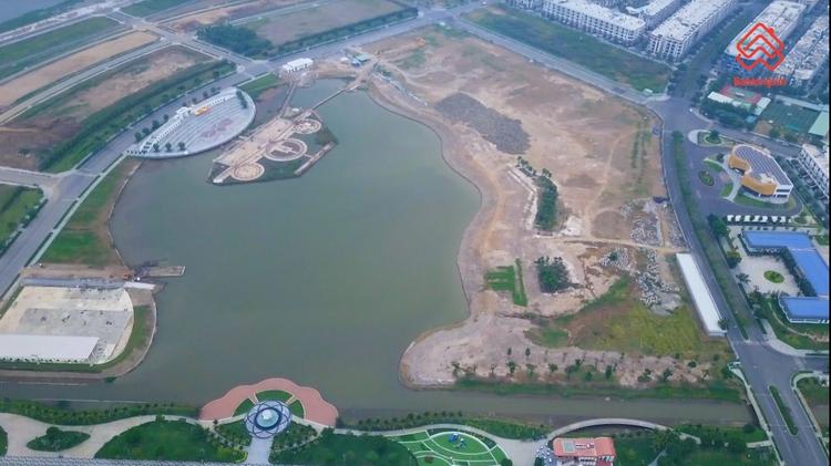 Quảng trường nhạc nước đang xây dựng trong khuôn viên Vạn Phúc City 