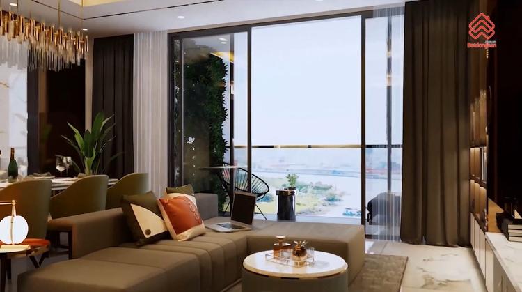 Thiết kế cửa kính full và ban công rộng lấy trọn view sông Sài Gòn