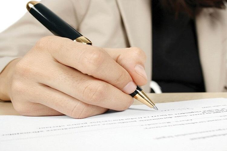 Môi giới giúp làm thủ tục thuê nhà