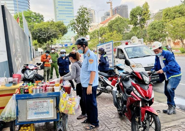 Xử Phạt Hành Vi Lấn Chiếm Đất Giao Thông