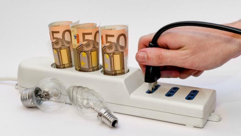 Here Are Some Pretty Simple Ways to Save Electricity at Home!