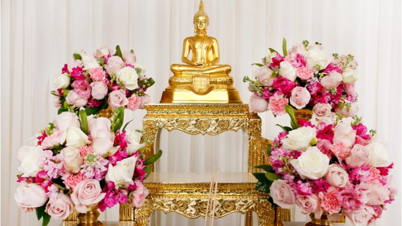 การจัดโต๊ะหมู่บูชา 7 เคล็ดลับจัดให้ถูกต้อง เสริมสิริมงคล