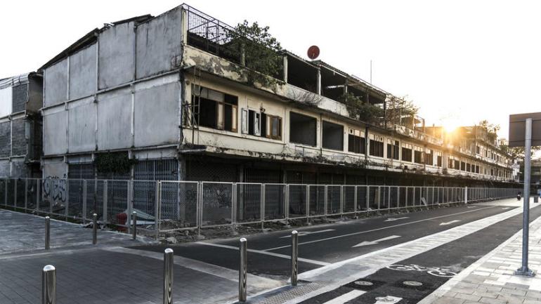 Your Property Developer Abandons The Project: What Can Be Done?