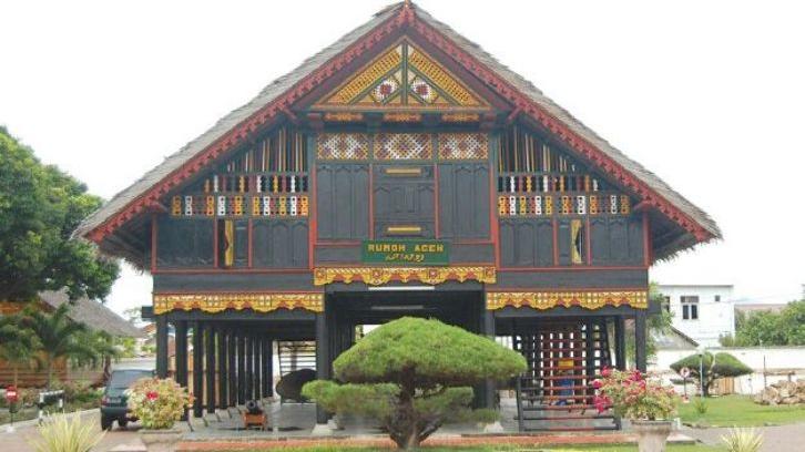 Mengenal Rumah Adat Krong Bade Aceh Lengkap