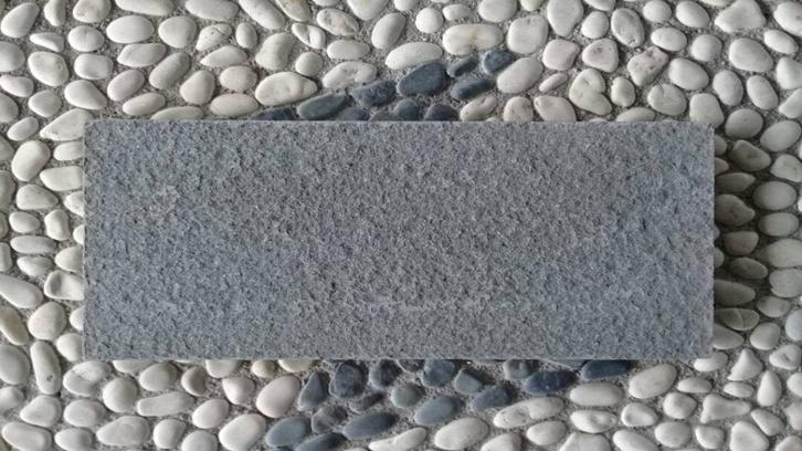 Batu Andesit: Fungsi dan Keunggulannya Sebagai Material Pada Bangunan Rumah