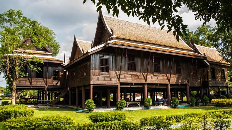 บ้านทรงไทย ตอบโจทย์การอยู่อาศัย ป้องกันความร้อนและน้ำท่วมได้