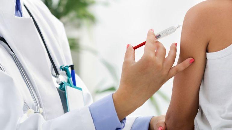 COVID-19 Vaccine in Singapore: Find A Clinic Near Home (Or One With Your Preferred Vaccine)