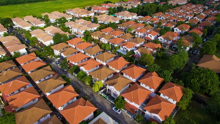 ตลาดอสังหาฯ ปี 65 คาดฟื้นตัว ลุ้นมาตรการรัฐ-การควบคุมโควิด-19 ช่วยหนุน
