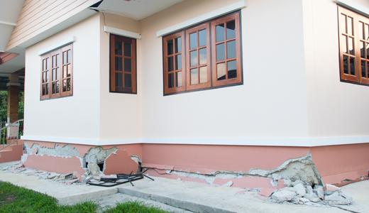 วิธีตรวจโครงสร้างบ้านง่าย ๆ ด้วย 4 ขั้นตอน เรื่องต้องทำก่อนบ้านทรุด