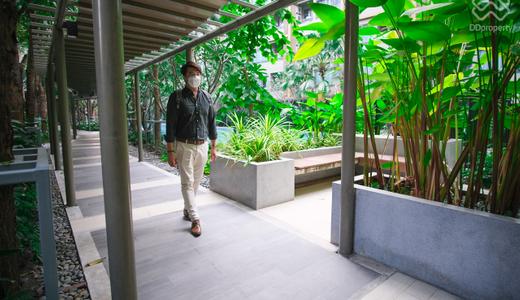 A condo near MRT is the best choice?